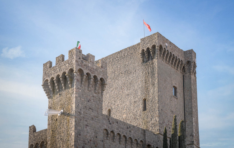 Ludus, aereo sulla rocca
