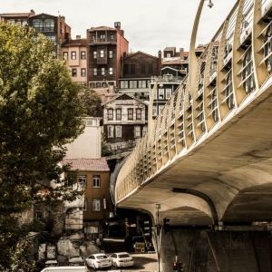 Il nuovo ponte della metro trafigge il Fatih