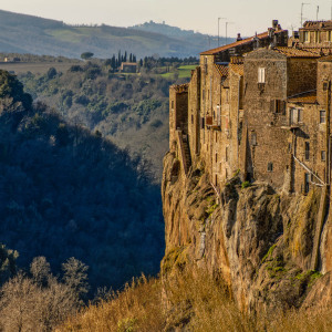 Ombre sotto Pitigliano