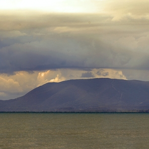 Da sinistra l'isola d'elba, punta delle Rocchette, Punta del Capezzolo, Castiglione della Pescaia