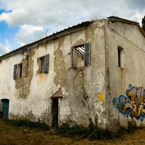 podere diroccato sull adritta di montemassi