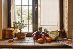 Dettaglio di cucina con ortaggi