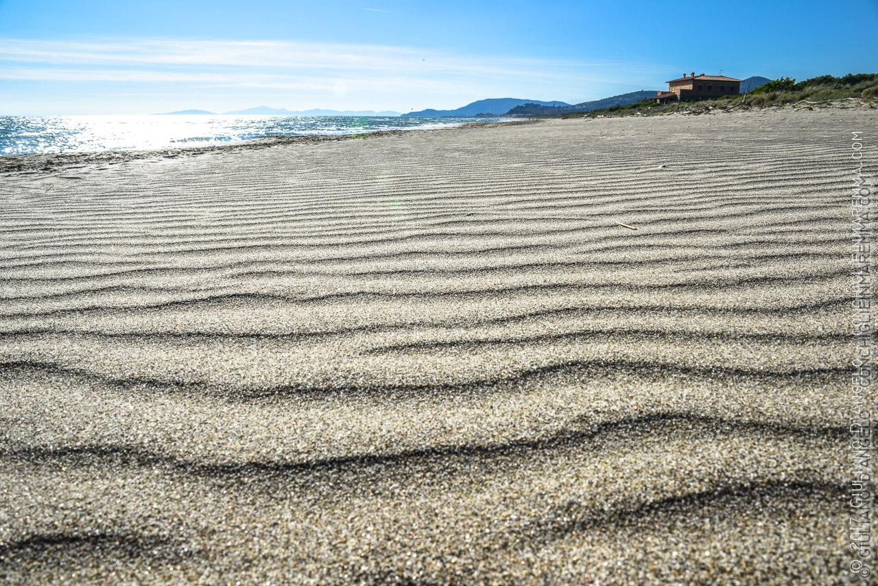 Onde di granelli di sabbia