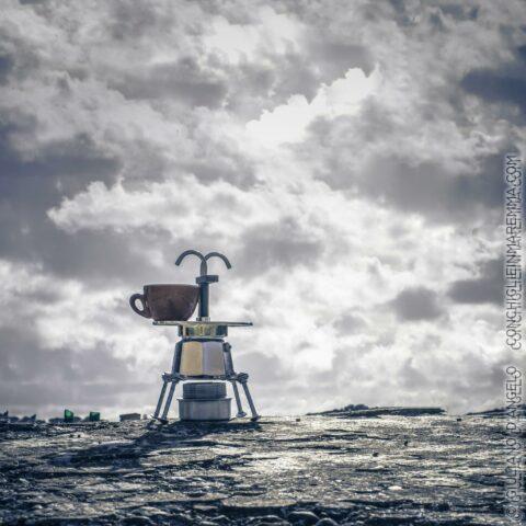Lunar coffee lander